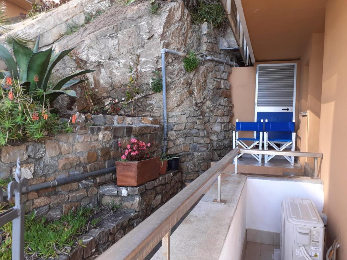Cadorna Fronte Mare Lägenhet Alassio Exteriör bild